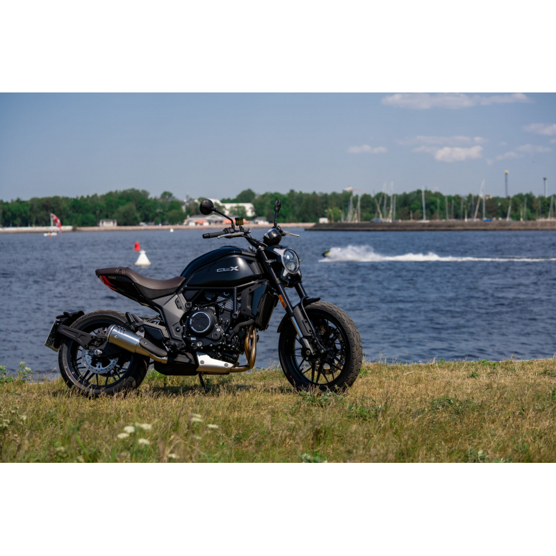 CFMOTO 700CL-X Heritage (ABS)